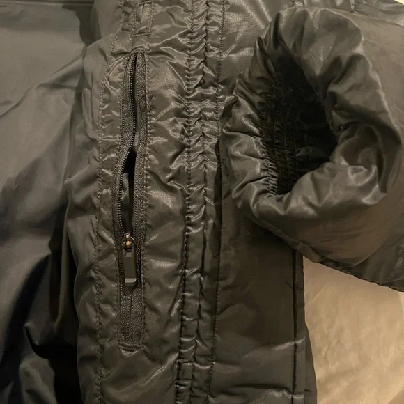WOMEN'S NIKE SPORTSWEAR HOODED CLASSIC PUFFER JACKET sz-S, NWOT - Picture 3 of 4